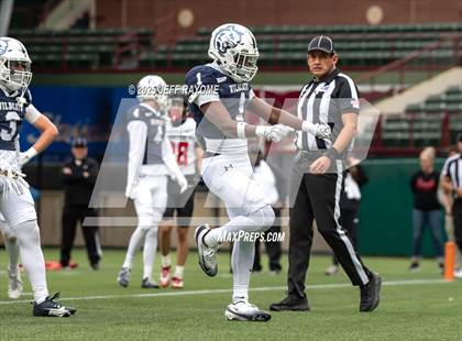 Thumbnail 3 in Walnut Grove vs. Argyle (UIL 5A D2 Football Region 1 Regional) photogallery.