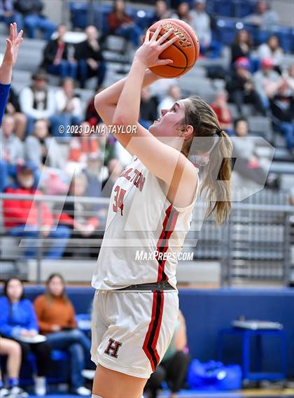 Thumbnail 2 in Hamilton vs. Windthorst (UIL 2A Region II Area) photogallery.