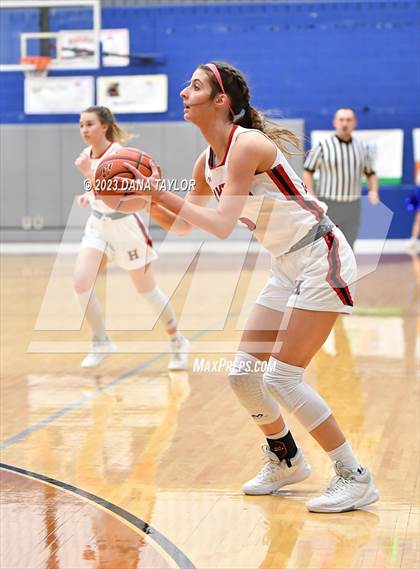 Thumbnail 3 in Hamilton vs. Windthorst (UIL 2A Region II Area) photogallery.