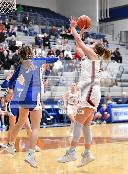 Thumbnail 2 in Hamilton vs. Windthorst (UIL 2A Region II Area) photogallery.