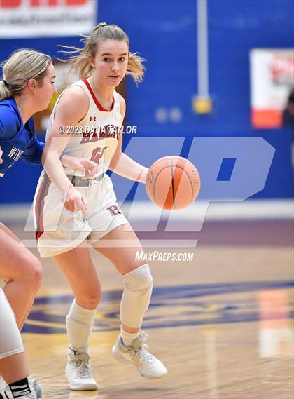 Thumbnail 2 in Hamilton vs. Windthorst (UIL 2A Region II Area) photogallery.