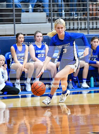 Thumbnail 1 in Hamilton vs. Windthorst (UIL 2A Region II Area) photogallery.