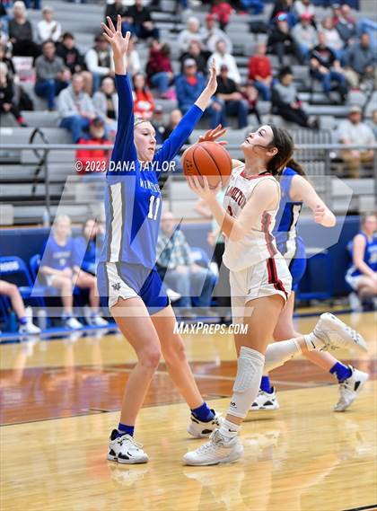 Thumbnail 3 in Hamilton vs. Windthorst (UIL 2A Region II Area) photogallery.