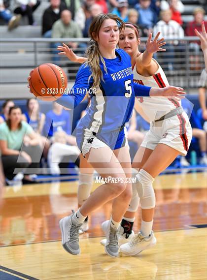 Thumbnail 1 in Hamilton vs. Windthorst (UIL 2A Region II Area) photogallery.