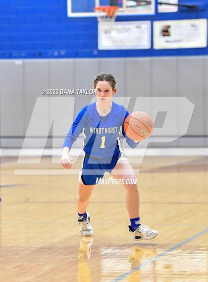 Thumbnail 1 in Hamilton vs. Windthorst (UIL 2A Region II Area) photogallery.