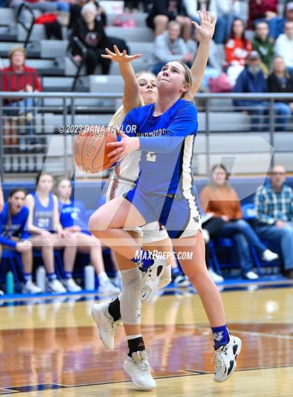Thumbnail 3 in Hamilton vs. Windthorst (UIL 2A Region II Area) photogallery.