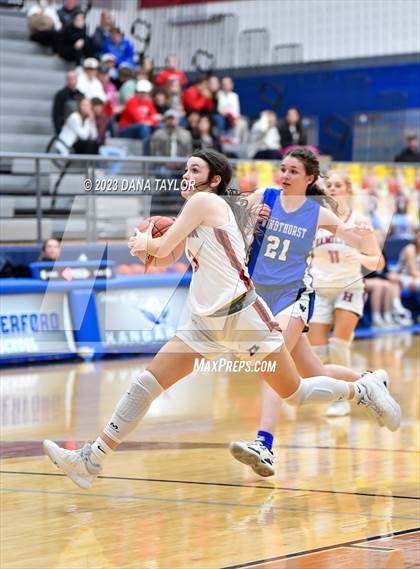 Thumbnail 1 in Hamilton vs. Windthorst (UIL 2A Region II Area) photogallery.