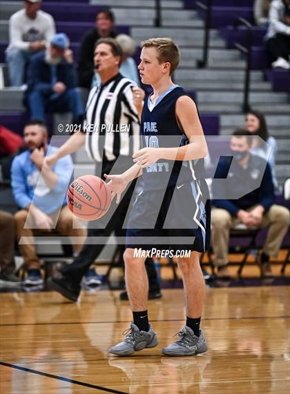 Thumbnail 1 in Page County @ Strasburg photogallery.