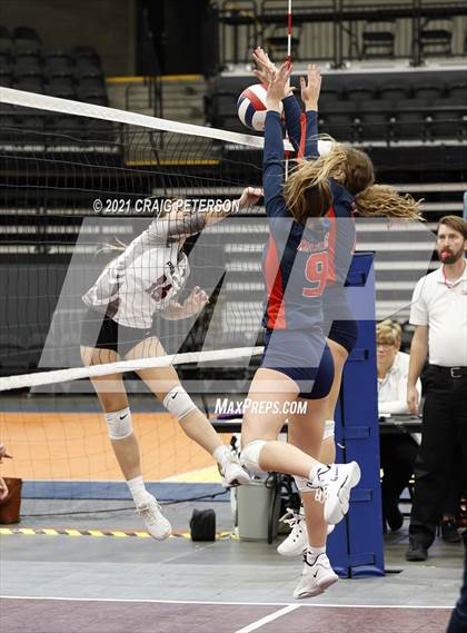 Thumbnail 3 in Crimson Cliffs vs. Pine View (UHSAA 4A Quarterfinal Playoff) photogallery.