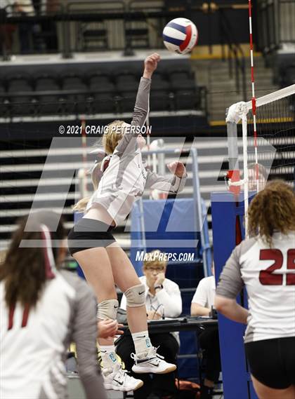 Thumbnail 3 in Crimson Cliffs vs. Pine View (UHSAA 4A Quarterfinal Playoff) photogallery.