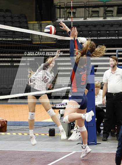 Thumbnail 1 in Crimson Cliffs vs. Pine View (UHSAA 4A Quarterfinal Playoff) photogallery.