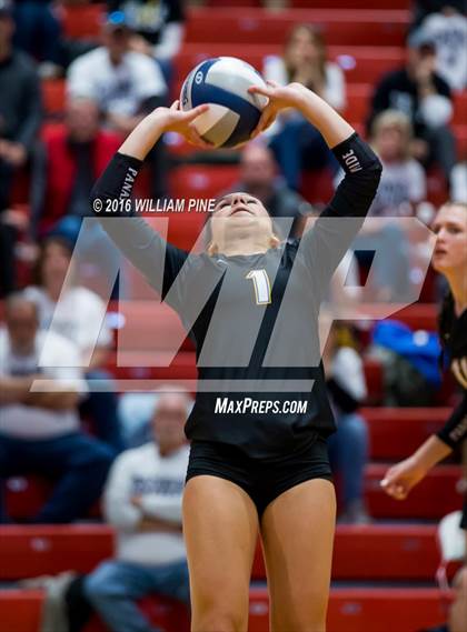 Thumbnail 3 in Panas vs. Vestal (NYSPHSAA Class A Regional Final) photogallery.