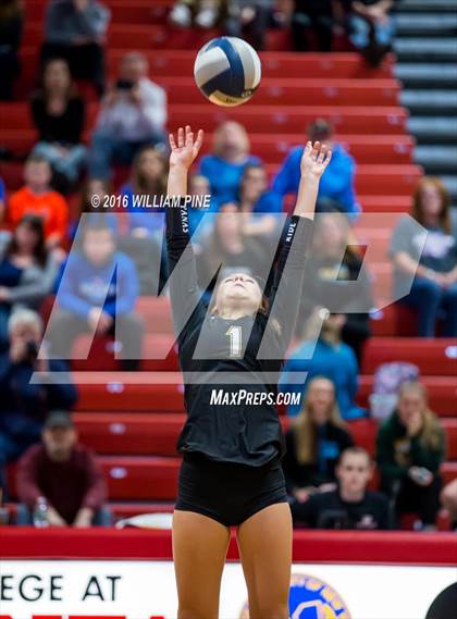 Thumbnail 3 in Panas vs. Vestal (NYSPHSAA Class A Regional Final) photogallery.