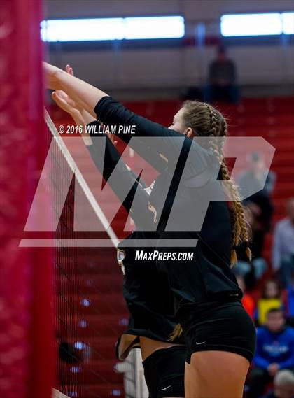 Thumbnail 2 in Panas vs. Vestal (NYSPHSAA Class A Regional Final) photogallery.