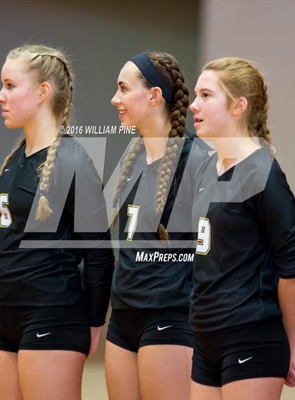 Thumbnail 1 in Panas vs. Vestal (NYSPHSAA Class A Regional Final) photogallery.
