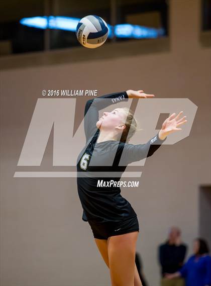 Thumbnail 1 in Panas vs. Vestal (NYSPHSAA Class A Regional Final) photogallery.