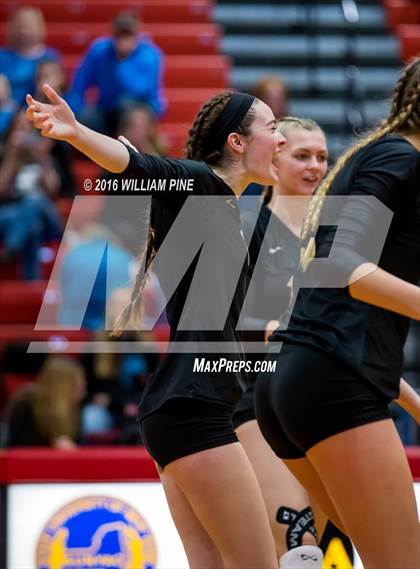 Thumbnail 1 in Panas vs. Vestal (NYSPHSAA Class A Regional Final) photogallery.