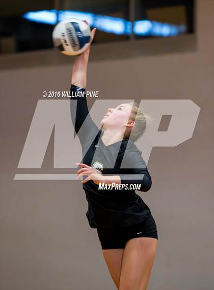 Thumbnail 1 in Panas vs. Vestal (NYSPHSAA Class A Regional Final) photogallery.