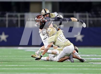 Thumbnail 2 in Rider vs. Aledo (UIL 5A Division 2 Semifinal) photogallery.