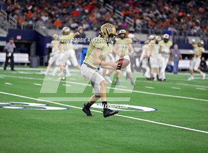 Thumbnail 2 in Rider vs. Aledo (UIL 5A Division 2 Semifinal) photogallery.