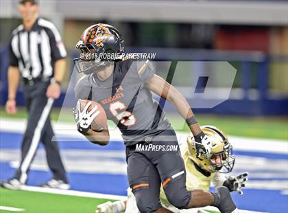 Thumbnail 1 in Rider vs. Aledo (UIL 5A Division 2 Semifinal) photogallery.
