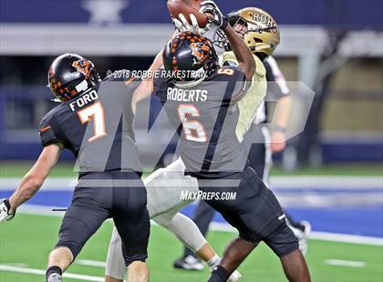 Thumbnail 3 in Rider vs. Aledo (UIL 5A Division 2 Semifinal) photogallery.