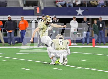 Thumbnail 1 in Rider vs. Aledo (UIL 5A Division 2 Semifinal) photogallery.
