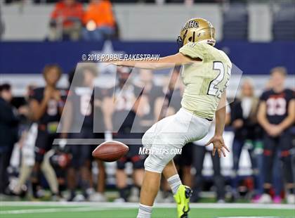 Thumbnail 2 in Rider vs. Aledo (UIL 5A Division 2 Semifinal) photogallery.