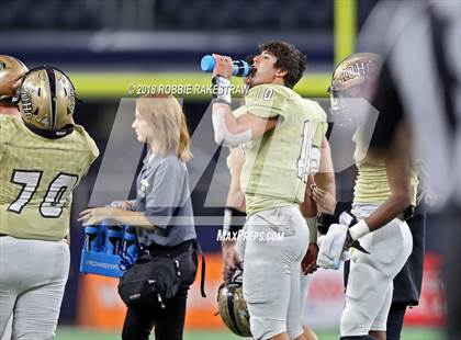 Thumbnail 1 in Rider vs. Aledo (UIL 5A Division 2 Semifinal) photogallery.