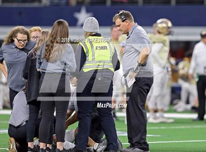 Thumbnail 1 in Rider vs. Aledo (UIL 5A Division 2 Semifinal) photogallery.