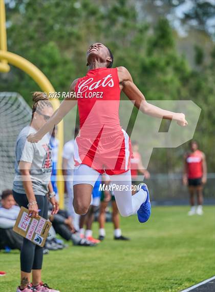 Thumbnail 1 in Spartan Relays (Long Jump) photogallery.