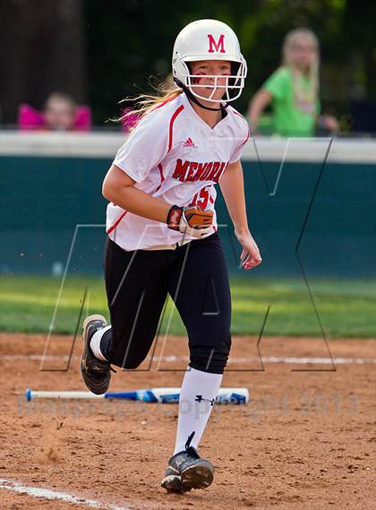 Thumbnail 2 in Memorial vs Westside (UIL 5A Region 3 Bi-District) photogallery.