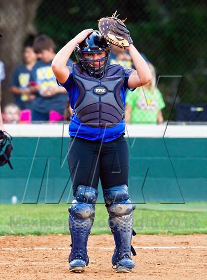 Thumbnail 1 in Memorial vs Westside (UIL 5A Region 3 Bi-District) photogallery.