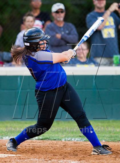 Thumbnail 2 in Memorial vs Westside (UIL 5A Region 3 Bi-District) photogallery.