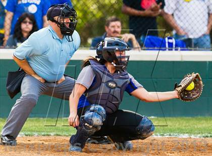 Thumbnail 2 in Memorial vs Westside (UIL 5A Region 3 Bi-District) photogallery.