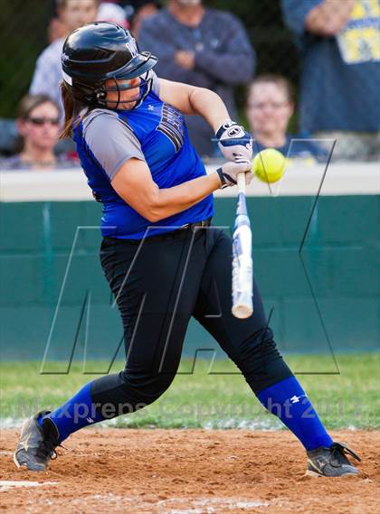 Thumbnail 1 in Memorial vs Westside (UIL 5A Region 3 Bi-District) photogallery.