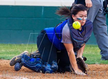 Thumbnail 1 in Memorial vs Westside (UIL 5A Region 3 Bi-District) photogallery.