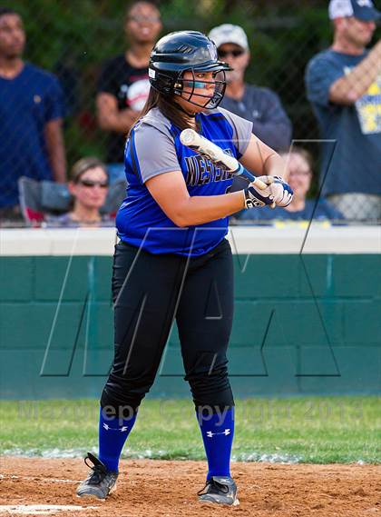 Thumbnail 2 in Memorial vs Westside (UIL 5A Region 3 Bi-District) photogallery.