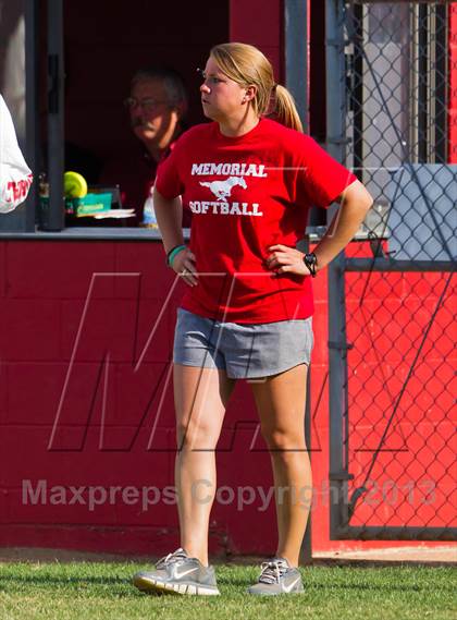 Thumbnail 3 in Memorial vs Westside (UIL 5A Region 3 Bi-District) photogallery.