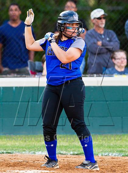 Thumbnail 3 in Memorial vs Westside (UIL 5A Region 3 Bi-District) photogallery.