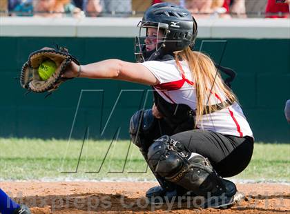 Thumbnail 2 in Memorial vs Westside (UIL 5A Region 3 Bi-District) photogallery.