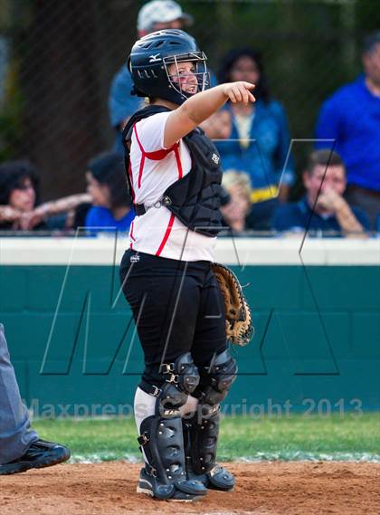 Thumbnail 2 in Memorial vs Westside (UIL 5A Region 3 Bi-District) photogallery.
