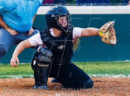 Thumbnail 3 in Memorial vs Westside (UIL 5A Region 3 Bi-District) photogallery.