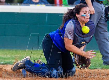 Thumbnail 3 in Memorial vs Westside (UIL 5A Region 3 Bi-District) photogallery.