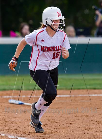 Thumbnail 2 in Memorial vs Westside (UIL 5A Region 3 Bi-District) photogallery.