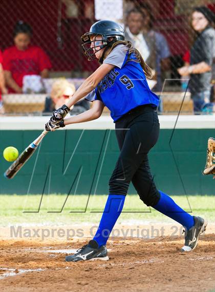 Thumbnail 1 in Memorial vs Westside (UIL 5A Region 3 Bi-District) photogallery.