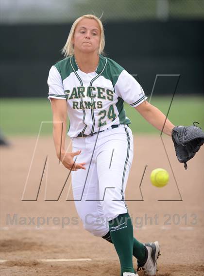 Thumbnail 2 in Tulare Western @ Garces (CIF CS Division 2 Quarterfinal) photogallery.