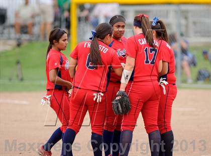 Thumbnail 2 in Tulare Western @ Garces (CIF CS Division 2 Quarterfinal) photogallery.