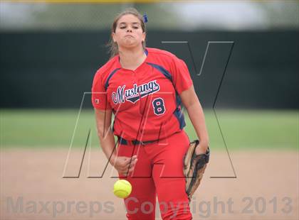 Thumbnail 3 in Tulare Western @ Garces (CIF CS Division 2 Quarterfinal) photogallery.