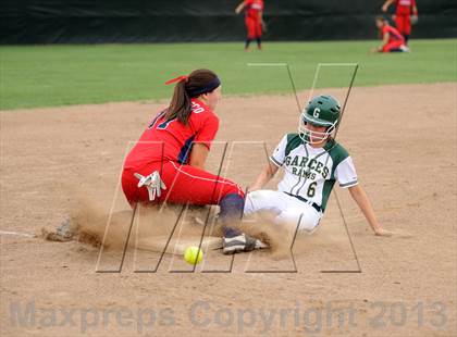 Thumbnail 1 in Tulare Western @ Garces (CIF CS Division 2 Quarterfinal) photogallery.